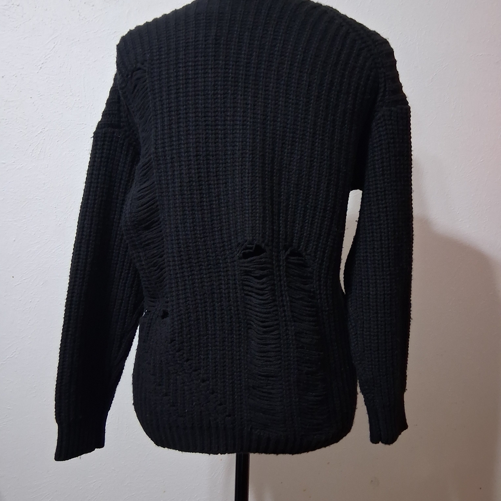 Distressed Ribbed Knit Sweater - Picture 3 of 8